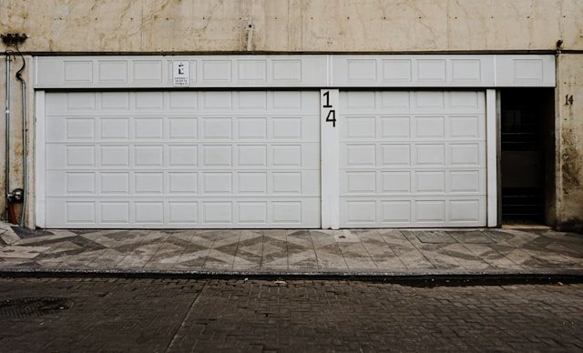 16x7 vs. Standard Garage Doors